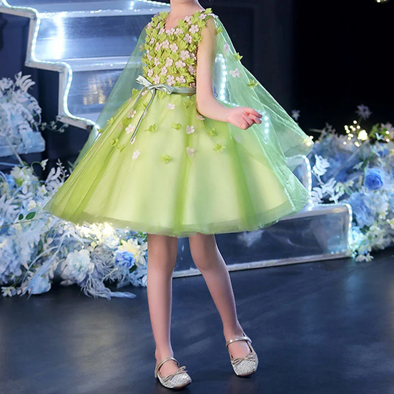 Green (short double-shoulder cape)