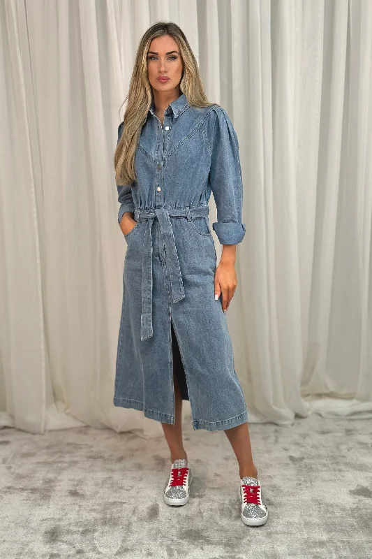Closeout Kiera Denim Shirt Dress In Light Wash