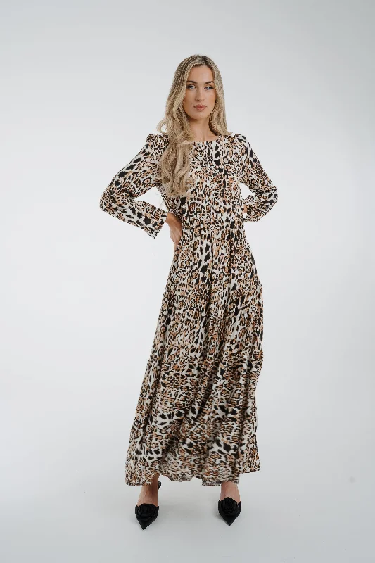 Last Chance Polly Midi Dress In Leopard Print