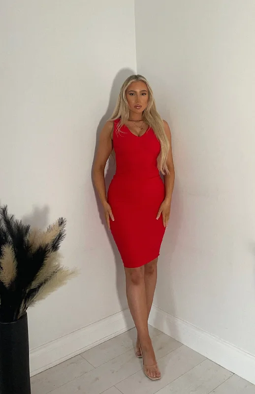 Exclusive Preview Vesper Sinita Midi Dress in Crimson